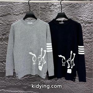 ムブラウン Thom browne コピー スーパーコピー 秋冬個性的な 注目 グレー × ブラック 2 色 ジラフ刺繍 セーター トkidying26Knquyu