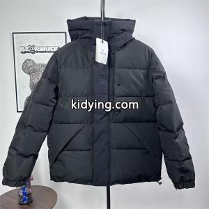 moncler コピー 寒中対応 ブラック 立体ロゴ ハードルーフ付き モンクレール コピー スーパーコピー ダウンジャケットkidying26TryCWf