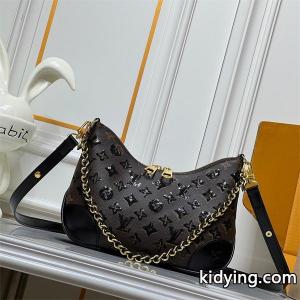 Louis vuitton コピー 2026秋冬 ブラウン グリッター チェーンアクセント ルイヴィトン コピー 偽物 ショルダーバッグkidying26Kf4z0f