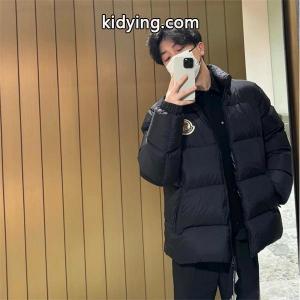 moncler ブランド コピー 朝夕防寒ブラック落ち着き 温かさ満点 日常使い最適 モンクレール ブランド コピー スーパーコピー ダウンジャケットkidying26z8LLza