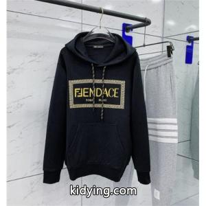 versace コピー ヴェルサーチ コピー パーカースーパーコピー メンズ 裏表両着 イチオシ上品 程よい抜け感を演出kidying265XbKza