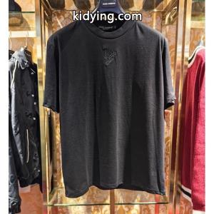 新作入荷人気肌触りのいいスムース素材ドルチェ & ガッバーナ コピー 激安DOLCE & gabbana コピーストレッチｔシャツ半袖黒赤kidying26bS5Tbi