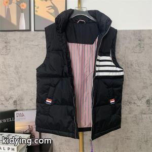 重さを感じず 秋冬THOM browne コピー トムブラウン コピーベストダウンコピー ブランド コピー 激安(日本最大級)kidying26uim8Du