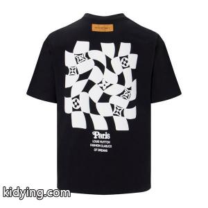ココチイイ春夏柄が魅力 半袖Tシャツ 春夏になると流行する ルイ ヴィトン スーパーコピー LOUIS vuitton スーパーコピー 大人コーデで活用_ルイ ヴィトン スーパーコピー LOUIS vuitton スーパーコピー_ブランド コピー 激安(日本最大級)kidying26nSfGru