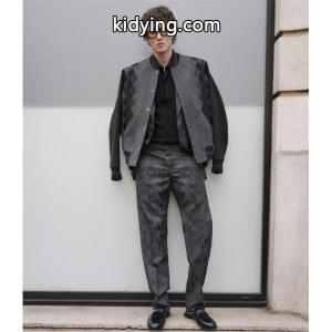 ブルゾン エレガンスな雰囲気に！ ジバンシー コピージャケットコピー givenchy コピー 著名人も愛用した__ブランド コピー 激安(日本最大級)kidying260DyOPn