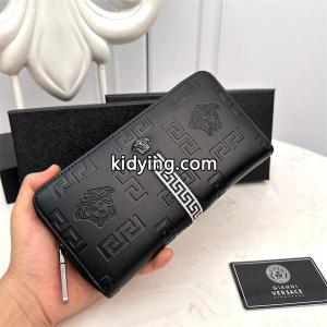 ヴェルサーチ ブランド コピー versace ブランド コピー 財布 コピー ジッパー ロングウォレット マガジンにも掲載されたコレクション新作kidying26X95DaC