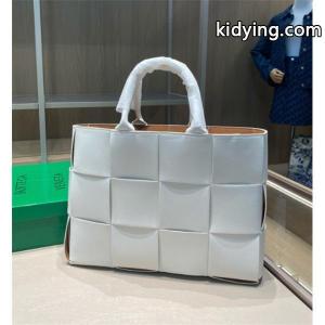 高い評価　BOTTEGA veneta コピーブランド 人気ブランド　おしゃれなバッグ_ボッテガ ヴェネタ コピーブランド トートバッグスーパーコピーブランド激安通販 専門店kidying26KTrKvq