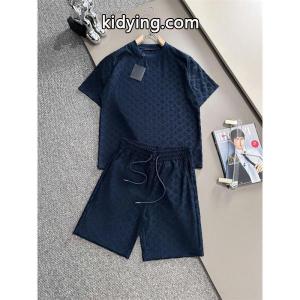 ルイヴィトン ブランド コピーセットアップコピーLOUIS vuitton ブランド コピーメンズクルーネック半袖ｔシャツkidying26vGjeqq