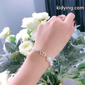 ブレスレット 秋らしい装いにもぴったり ディオール コピーブランド 寒い冬にぜひ取り入れたい dior コピーブランド 秋らしさを演出できる_ブランド コピー 激安(日本最大級)kidying26T91PDa