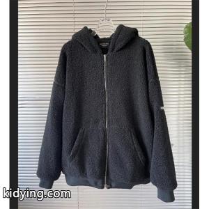 balenciaga コピーバレンシアガ コピージャケットコピー新品 引き続きトレンド人気色 男女問わず愛されるkidying261f8vGb