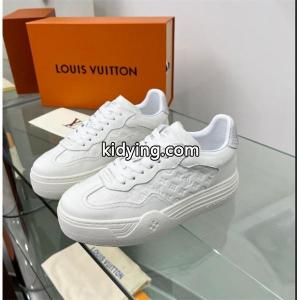 ルイ ヴィトン スーパーコピー 靴レディースコピー季節を感じた秋冬ファッション LOUIS vuitton スーパーコピー 冬ファッションの定番 シューズ 季節感溢れる秋らしいコーデ__ブランド コピー 激安(日本最大級)kidying260v0nOz