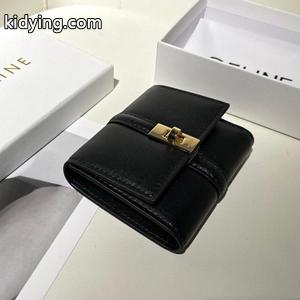 マルチに大活躍 celine ブランド コピー セリーヌ ブランド コピー スーパーコピー ウォレット シンプルなルックス 黒 三折り財布kidying26XneWnm