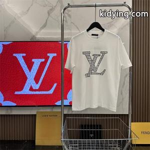 今季のトレンドクラシックスタイル ルイ ヴィトン コピー LOUIS vuitton コピー春夏ファッションに最も Tシャツ/ティーシャツ_ブランド コピー 激安(日本最大級)kidying26zO51Xv
