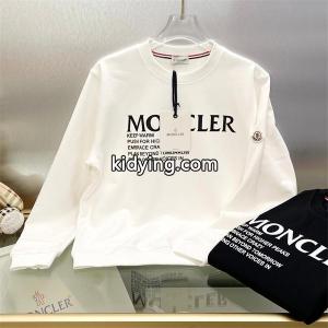 秋冬におしゃれな着こなし モンクレール ブランド コピー moncler ブランド コピー トレーナーコピー2色可選 防寒とおしゃれを両立させるコーデ_モンクレール ブランド コピー moncler ブランド コピー_ブランド コピー 激安(日本最大級)kidying26CiCu8v