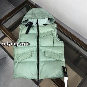 STONE ISLAND ストーンアイランドベストダウンスーパーコピー今年の秋冬のトレンドも意識 秋冬におしゃれな着こなし_ブランド コピー 激安(日本最大級)kidying26K5vGrm