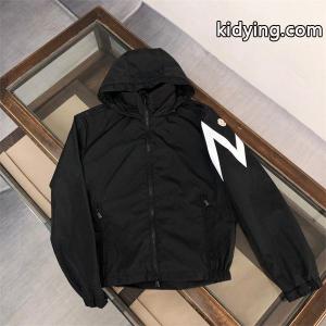 moncler コピー モンクレール コピー 新作 ジャケット 今季らしい着こなし存在感 フーディ アクチィブなスタイルkidying26v8DqKn