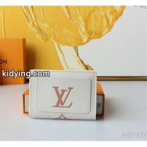ルイ ヴィトン ブランド コピー LOUIS vuitton ブランド コピー簡単に秋冬の雰囲気を演出 財布/ウォレット 秋のおしゃれをもっと楽しめる_ルイ ヴィトン ブランド コピー LOUIS vuitton ブランド コピー_ブランド コピー 激安(日本最大級)kidying26GfuGTv