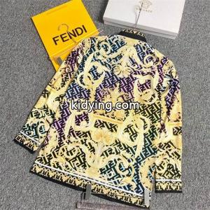 ヴェルサーチ コピー versace コピー おしゃれの「主役」になる コーデに季節感をプラス シャツ_ヴェルサーチ コピー versace コピー_ブランド コピー 激安(日本最大級)kidying26i4fO5z
