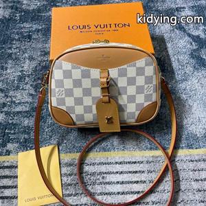 LOUIS vuitton ブランド コピー ヴィトン コピー 通販 ショルダーバッグ Nicolas Ghesquière 人気を集めるkidying26yK1fiC