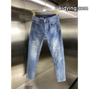 擦り切れたジーンズが流行している YSL サンローラン コピーSaint laurent コピー コピー ズボンkidying26qWH99b