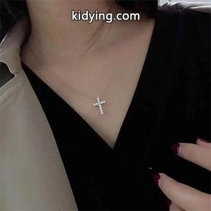 N級品素敵なアクセサリーブランド コピー tiffany&Coネックレスコピーキラキラお洒落なシルバー色kidying26vObO1r
