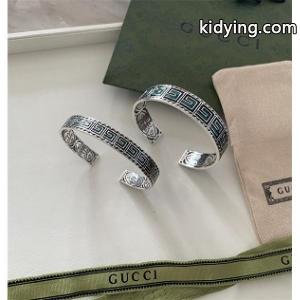 適度な光沢感 今年らしく魅力的アップ 激安gucci スーパーコピー 偽物 通販 お得に買うべき目を惹くアイテム絶対にチェックしたいkidying26fSbKPD