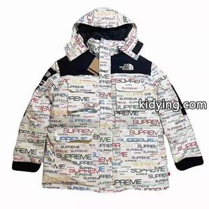 2026注目すべきsupreme コピーブランド x TNFコラボ ザノースフェイス コピーブランド ダウンジャケット偽物 特別なプリントに合わせ 男女兼用kidying26u49LDu