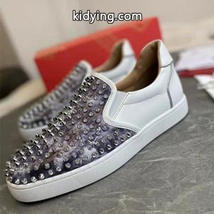 汚れしにくいCHRISTIAN louboutin ブランド コピー クリスチャンルブタン ブランド コピー激安 メンズスニーカー 眩しくてクールな表情 偽物靴kidying26bye4Tr