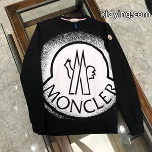 2026年新入荷 moncler スーパーコピー モンクレール スーパーコピー 激安 偽物 プルオーバーパーカー 簡単にコーデをおしゃれに演出kidying26WTX1zq