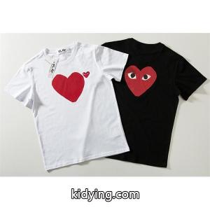 若い者の中に大活躍COMME des GARCONS半袖Tシ...