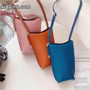 今年トレンドのloewe コピー ロエベ コピー コピー バッグ phone wallet 多色展開 可愛い プレーンなデザインkidying26mOLjii
