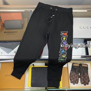 着回し力の高さのMOSCHINO モスキーノコピー パンツ とても良い抜け感を演出 バランスの取れたコーデkidying26OD0XXv