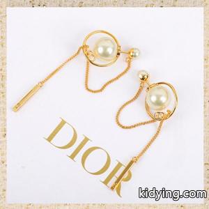 とびきりの逸品 dior スーパーコピー ディオール スーパーコピー コピー イヤリング お顔周りに華を添えて ラグジュアリー感漂うkidying261L19Tn