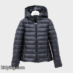 モンクレール ブランド コピー moncler ブランド コピー ジュニア 子供服 NEW IRAIDA フード付 ライトダウンジャケット ネイビー 暖かさに定評のある新作kidying26SL5vWf