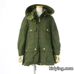 moncler コピー モンクレール コピー SERIOLE 異素材切り替え ミリタリージャケット コート グリーン 秋冬トレンド押さえたコーデスタイル レディースkidying26auKv4j