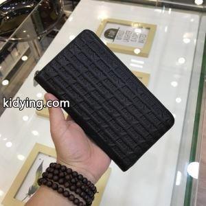 高級感いっぱいになった大人気コレクション アルマーニ コピーブランド コピー ジップ長財布 メンズ ロゴカバー ファッション ブラックkidying26iySn4D