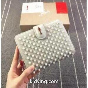 ファッションなルブタン財布レディースCHRISTIAN louboutin コピーブランド フラップウォレットスパイクスプレゼントkidying2619zC4r