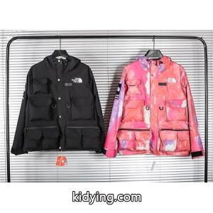 トレンド supreme コピーブランド×The North face コピーブランド シュプリーム コピーブランド マルチに大活躍 ジャケット 大人のクールさがあるスタイリングkidying26D81req