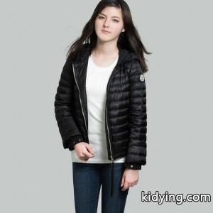 モンクレール スーパーコピー moncler スーパーコピー EMISSOLE サイズ00 ナイロン ジップアップ フード付き 薄手ダウン ブラック 収納ポーチ付 4684599 53048 999 レディース :moncler スーパーコピー-emissole:ZOKZOK - 通販ショッピングkidying26juSjee
