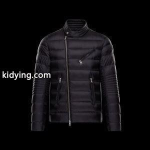 上品モンクレール ブランド コピーオーバンメンズダウンジャケットmoncler ブランド コピー AUBIN ダウンアウターブラックkidying26XvSj0D
