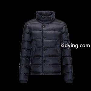 秋冬のお出かけに重宝するmoncler コピーモンクレール コピーダウンジャケットコピー　ダウンアウター　メンズ　ダウンコート　フード付き　ブラックkidying264PzGnq