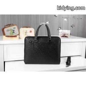 2026 BOTTEGA veneta ブランド コピー ボッテガ ヴェネタ ブランド コピー 高級感演出 メンズ用 手持ち&ショルダー掛け 3844-1_ボッテガ ヴェネタ ブランド コピー メンズバッグ_バッグ メンズ_スーパーコピーブランド激安通販 専門店kidying26WruCGn