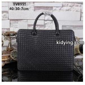 入手困難  BOTTEGA veneta コピー ボッテガ ヴェネタ コピー 　活躍できるメンズハンドバッグ 人気?_ボッテガ ヴェネタ コピー メンズバッグ_バッグ メンズ_スーパーコピーブランド激安通販 専門店kidying26eCiWji