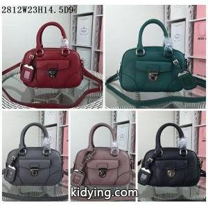 2026 prada コピー プラダ コピー 落ち着いた感覚 秋冬 手持ち&ショルダー掛け_プラダ コピー レディースバッグ_バッグ レディース_スーパーコピーブランド激安通販 専門店kidying26muqiqe