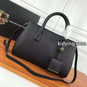 人目を引く存在感 現代的な印象 最終数量限り！ 4色可選 prada スーパーコピー プラダ スーパーコピー ハンドバッグ_プラダ スーパーコピー レディースバッグ_バッグ レディース_スーパーコピーブランド激安通販 専門店kidying26eCGf8f