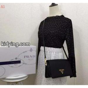 有名人同じアイテム 4色可選 高級感が漂う ショルダーバッグ prada スーパーコピー プラダ スーパーコピー 日本限定素材_プラダ スーパーコピー レディースバッグ_バッグ レディース_スーパーコピーブランド激安通販 専門店kidying268rWXza