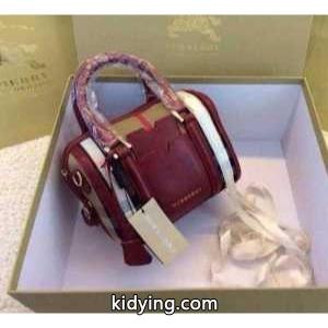 一味違うケーブル編みが魅力満点 2026 バーバリー コピーburberry コピー  手持ち&ショルダー掛け 多色選択可 98152_バーバリー コピー レディースバッグ_バッグ レディース_スーパーコピーブランド激安通販 専門店kidying269nuKfm