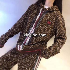 大人かわいい秋冬コーデを楽しみ パーカー バーバリー コピー 秋ファションのトレンド burberry コピー 2026秋のファッショントレンドはこれ_ジャケット パーカー セーター コート_メンズファッション_スーパーコピーブランド激安通販 専門店kidying26zKvWbi