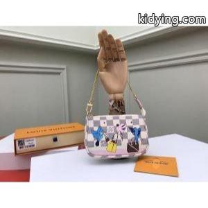 ルイ ヴィトン コピー トレンド感を取り入れる LOUIS vuitton コピー こなれ感のあるコーデに レディースバッグ この春夏大注目_ルイ ヴィトン コピー LOUIS vuitton コピー_ブランド コピー 激安(日本最大級)kidying26GH9Xnq
