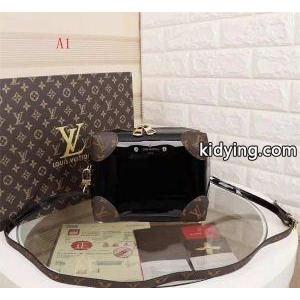 個性をアピール LOUIS vuitton コピー ルイ ヴィトン コピー ショルダーバッグ 多色可選 ソフトな素材を使用_ルイ ヴィトン コピー LOUIS vuitton コピー_ブランド コピー 激安(日本最大級)kidying26myqO1D